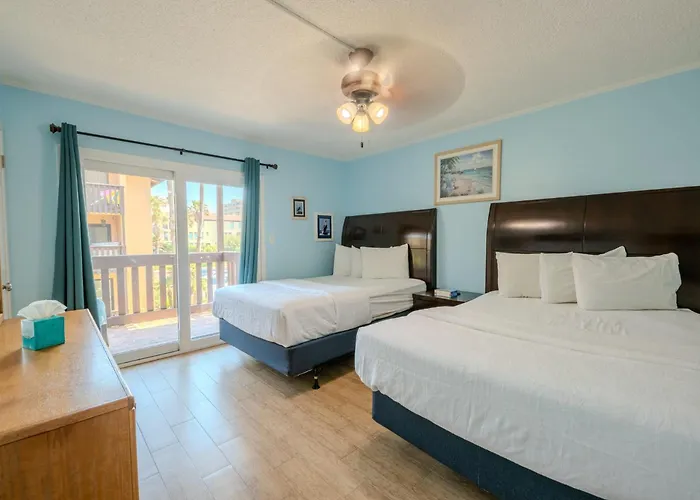 Herons Haven Coastal Elegance With Pool Access 223