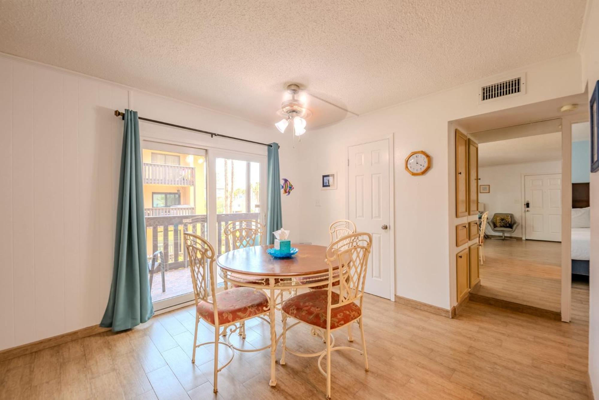 Сasa de vacaciones Herons Haven Coastal Elegance With Pool Access 223 South Padre Island