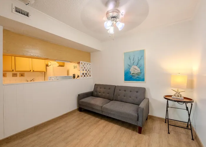 Herons Haven Coastal Elegance With Pool Access 223